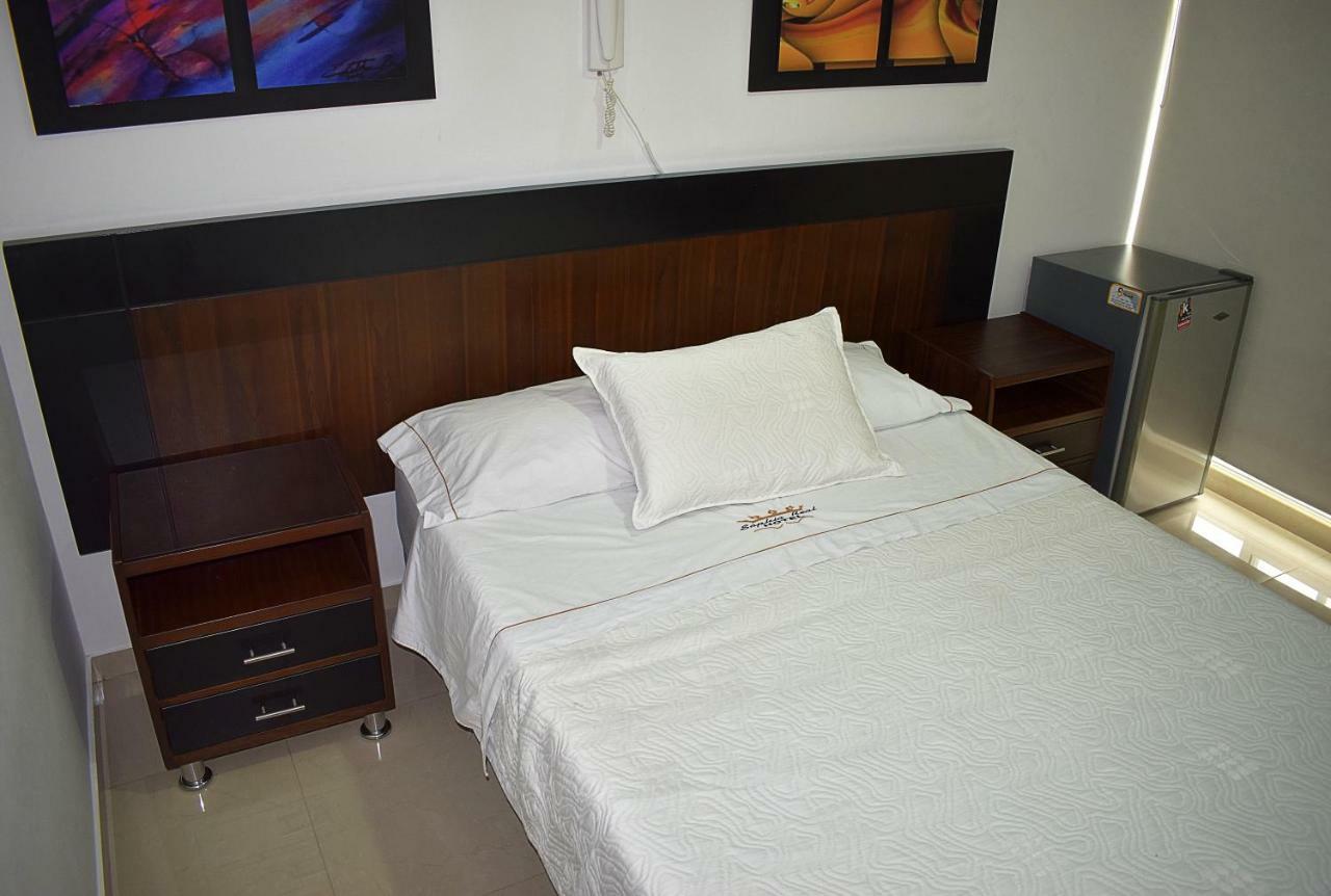 Hotel Sophia Real 요팔 외부 사진