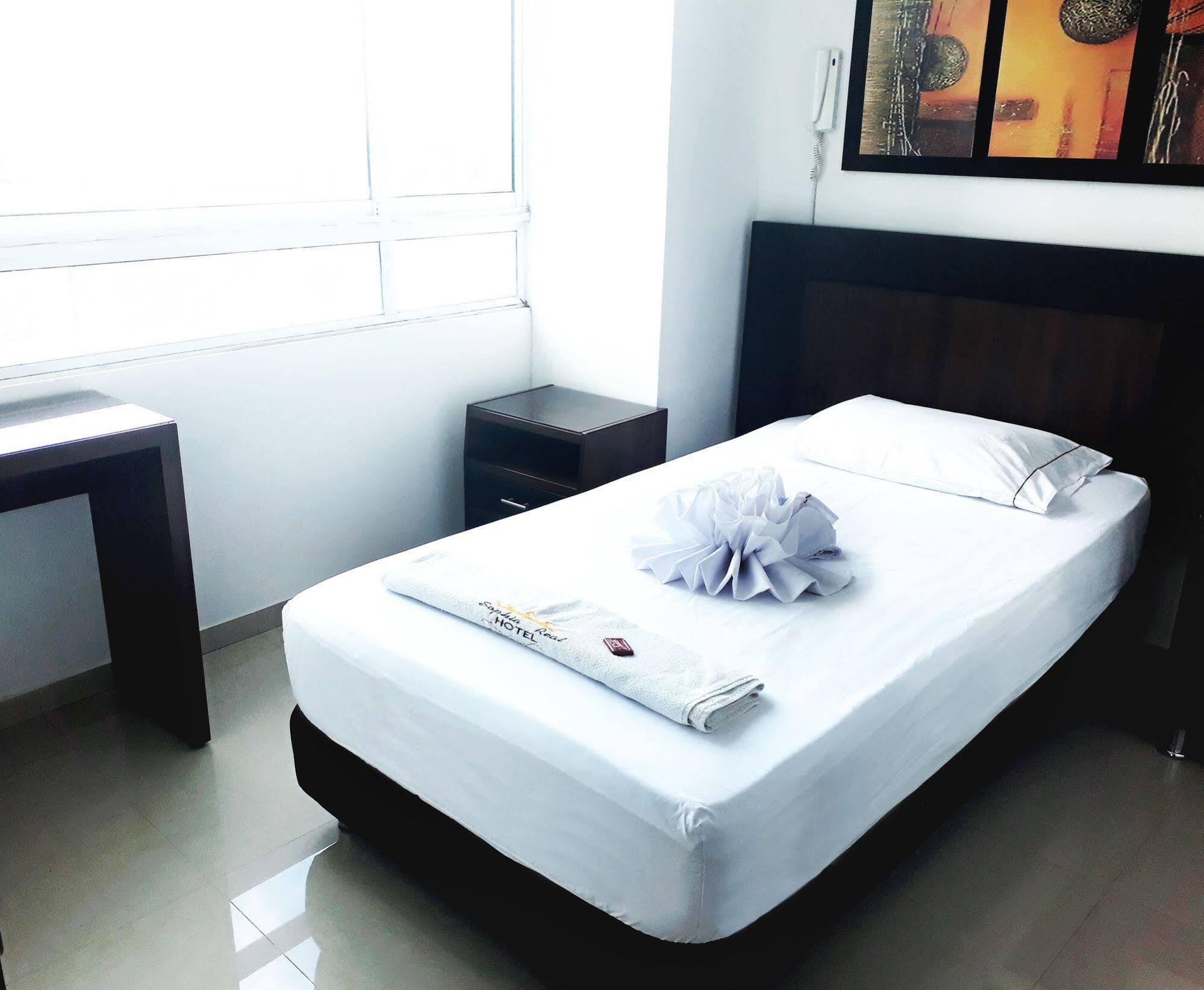 Hotel Sophia Real 요팔 외부 사진